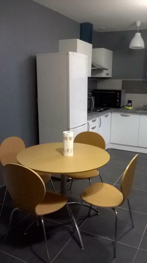 Maison Duplex & Appartement Sur Cour La Ferté-Gaucher 外观 照片